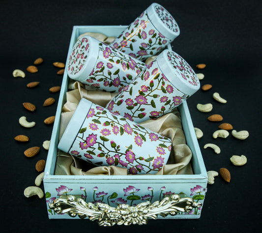 Gift hamper with Dry Fruits